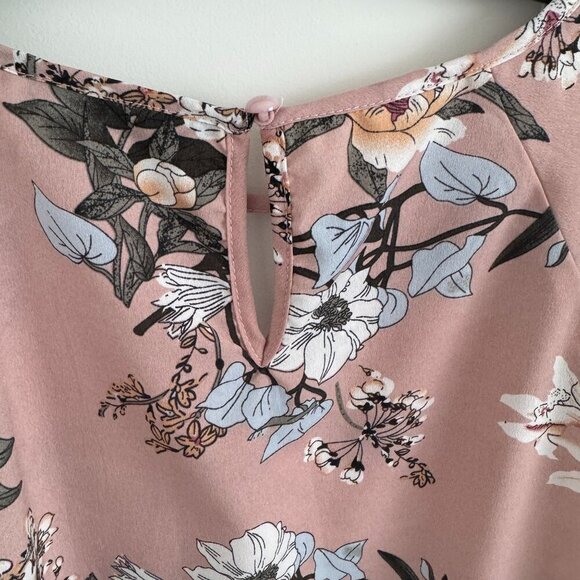 Shein Women Floral Pink With Ruffle Sleeves & Keyhole Neck Blouse Size M - Picture 7 of 7